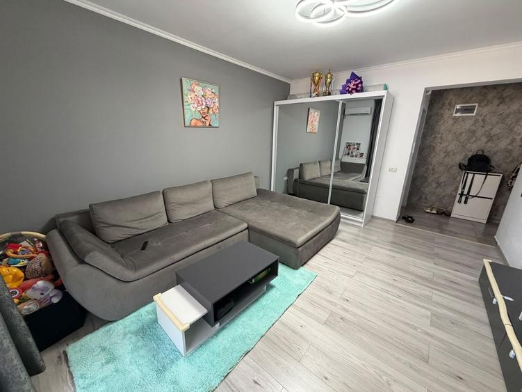Apartament cu 3 camere decomandat, mobilat în Dobroești
