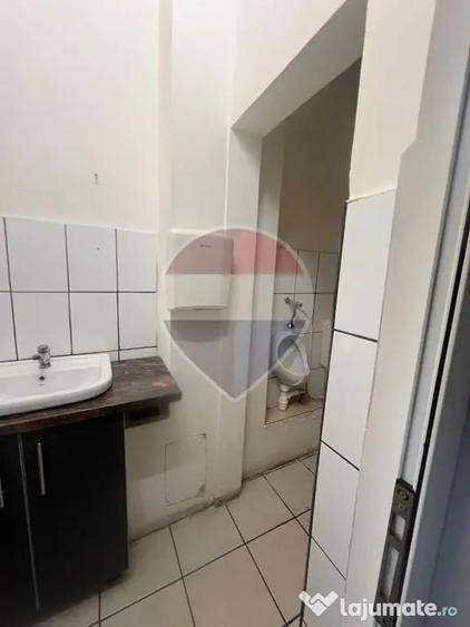 Spațiu comercial, de 120 mp, în Central