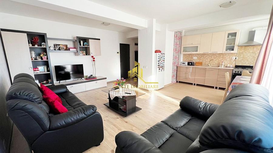 Apartament cu 2 camere semidecomandat, mobilat în Între Lacuri