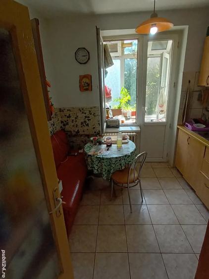 Apartament cu 2 camere decomandat în Gara de Nord