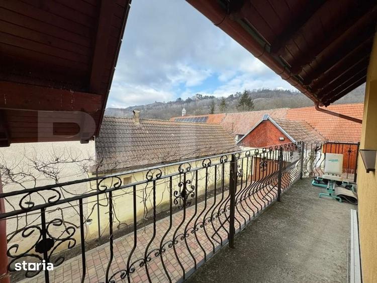 Casă cu 5 camere cu Teren 566 Mp în Feldioara