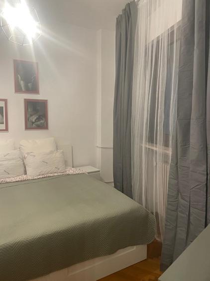 Garsonieră decomandată în Universitate