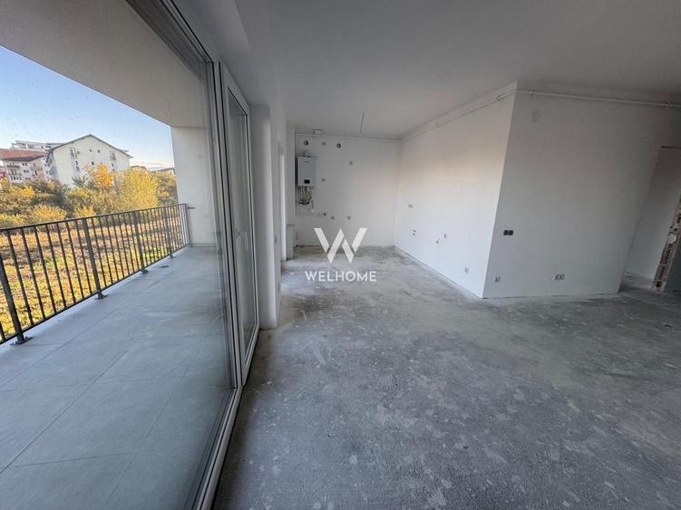 Apartament cu 3 camere decomandat în Turnișor