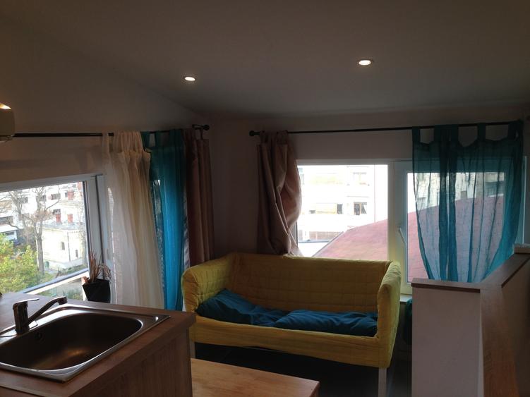 Apartament cu 2 camere semidecomandat în Universitate