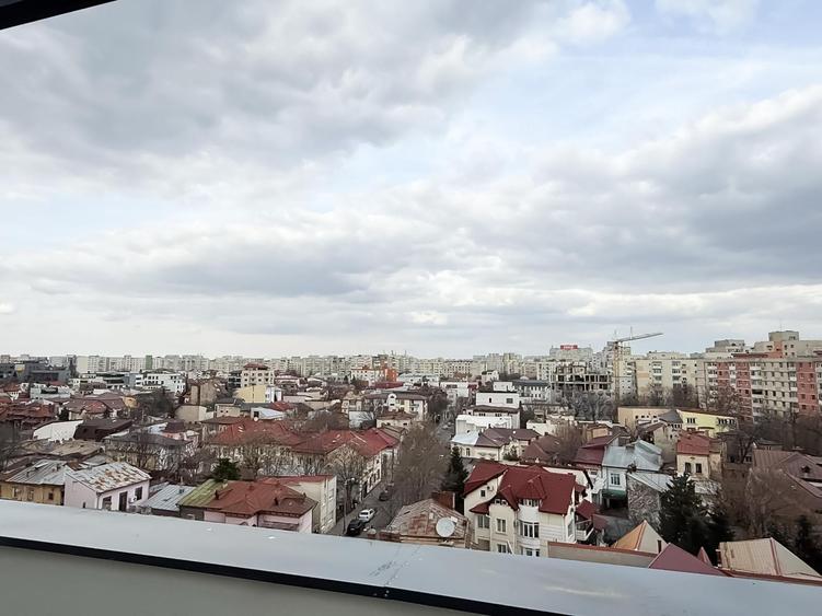 Apartament cu 3 camere decomandat în Dacia