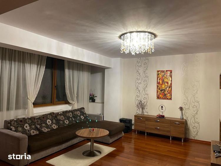 Apartament cu 3 camere, mobilat în Titan