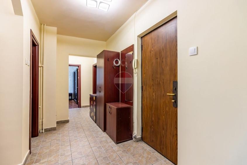 Apartament 3 camere mobilat ,strada Novaci în zona 13 Septembrie - 4