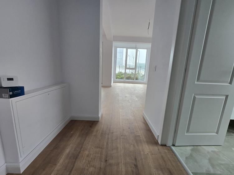 Apartament cu 3 camere semidecomandat în Păcurari