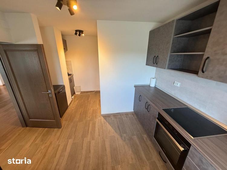 Apartament cu 4 camere în Centrul Civic