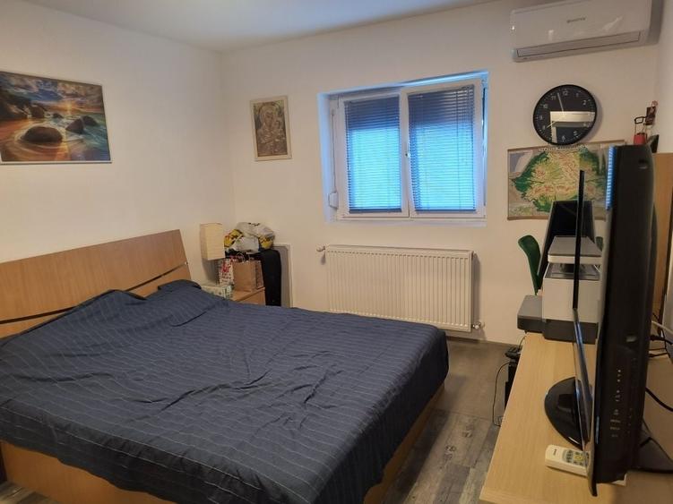 Apartament cu 3 camere decomandat în Drumul Taberei
