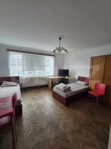 Apartament cu 2 camere decomandat, mobilat în Central