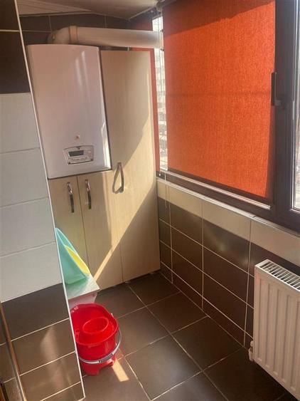 Apartament cu 3 camere decomandat în Călărași