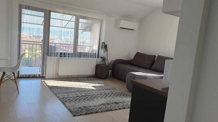 Apartament nou cu 3 camere decomandate, confort I, etaj 2, finisat modern, mobilat si utilat, cu par - 3
