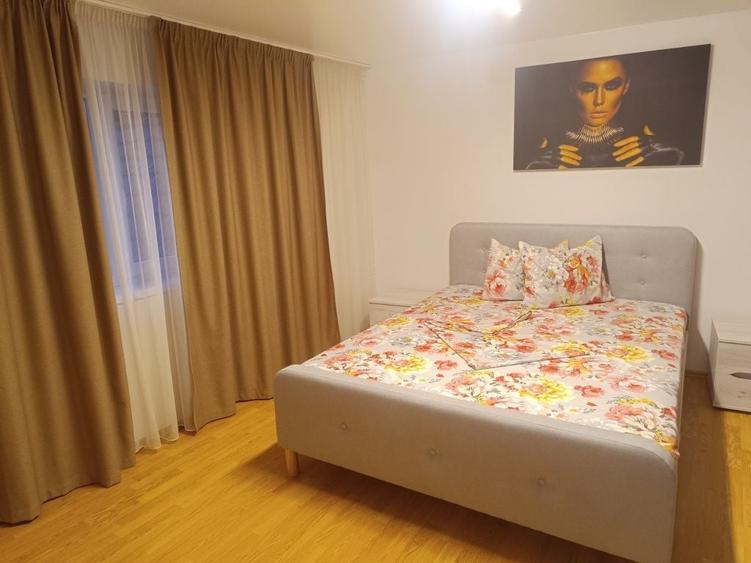 Casă cu 4 camere în Văleni