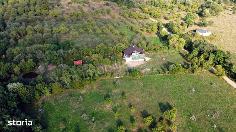 Casă cu 3 camere cu Teren 5200 Mp în Corbeni