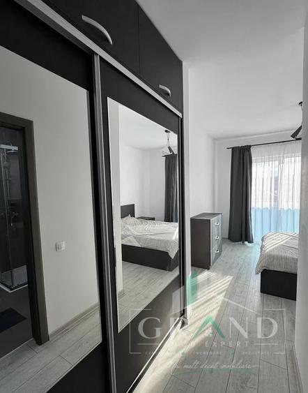 Apartament cu 3 camere semidecomandat, mobilat în Dâmbul Rotund