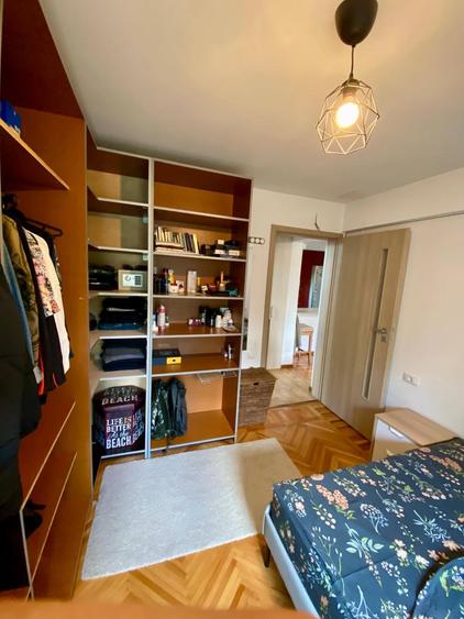 Apartament cu 4 camere semidecomandat, mobilat în Titan — fotografia 3