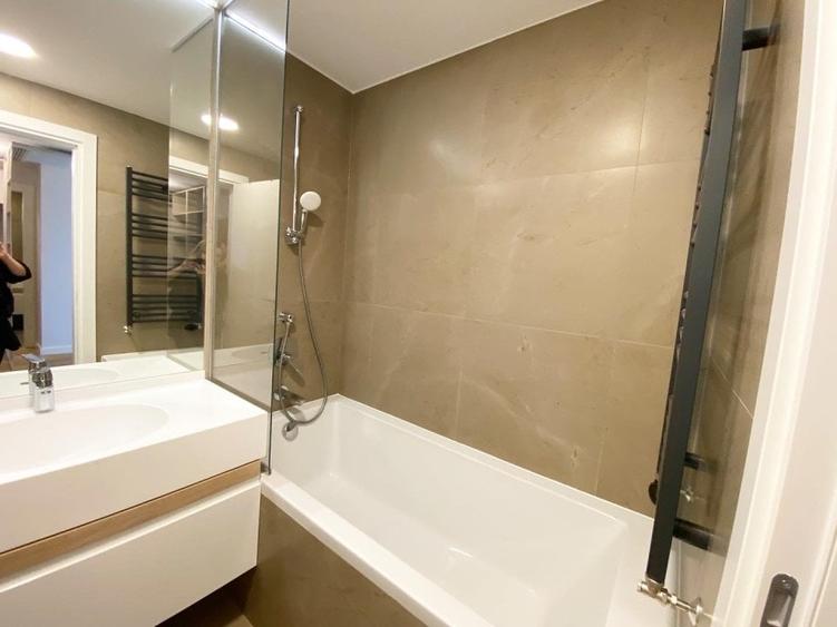 Apartament cu 3 camere decomandat, mobilat în Herăstrău