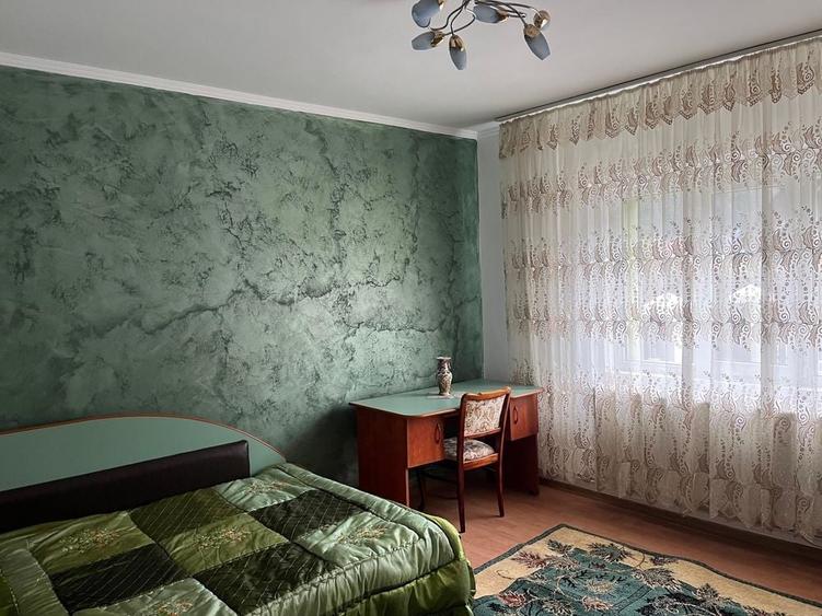 Casă cu 4 camere în Rucăr
