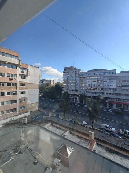 Apartament cu 3 camere decomandat în Ultracentral