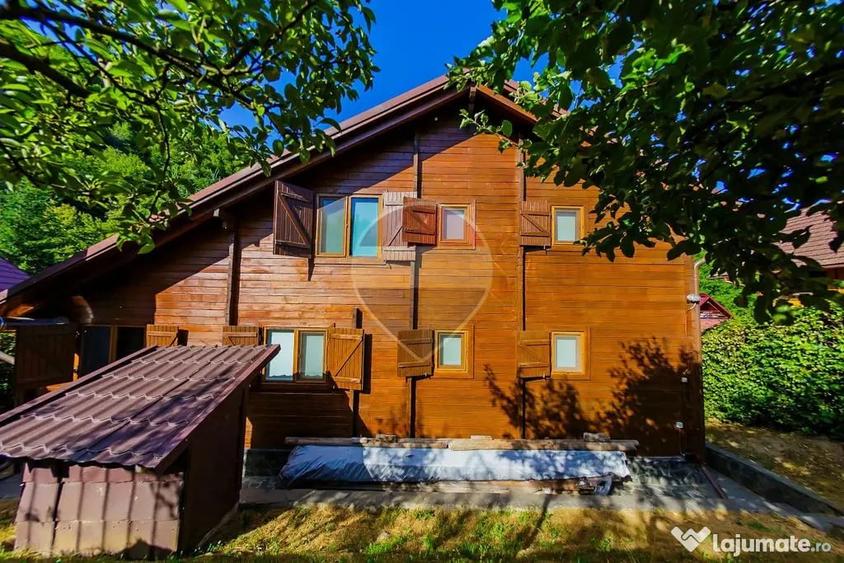 Casă cu 4 camere cu Teren 982 Mp în Coaș