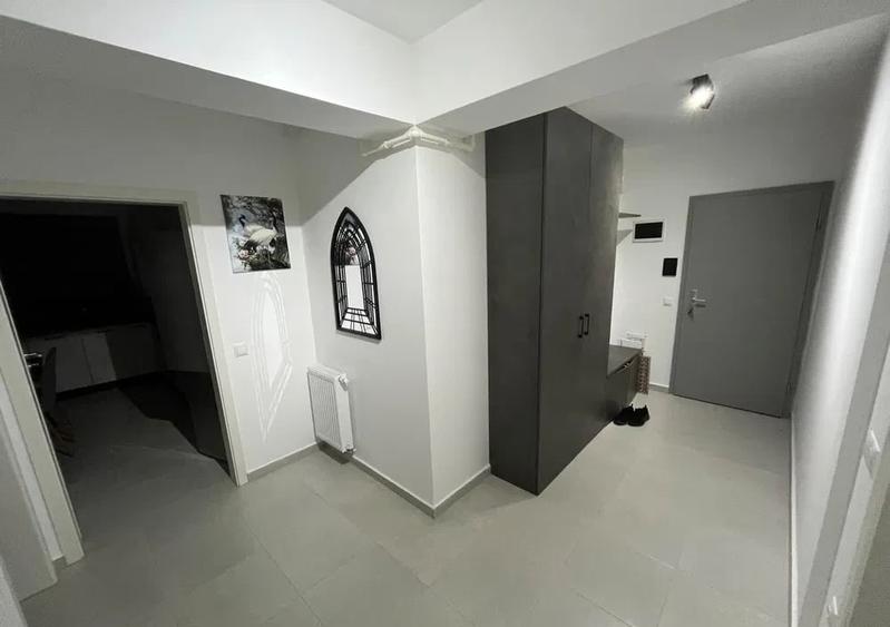 Apartament cu 3 camere decomandat, mobilat în Avantgarden