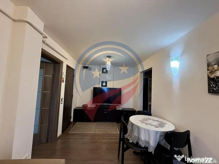 Apartament cu 2 camere decomandat în Rovine