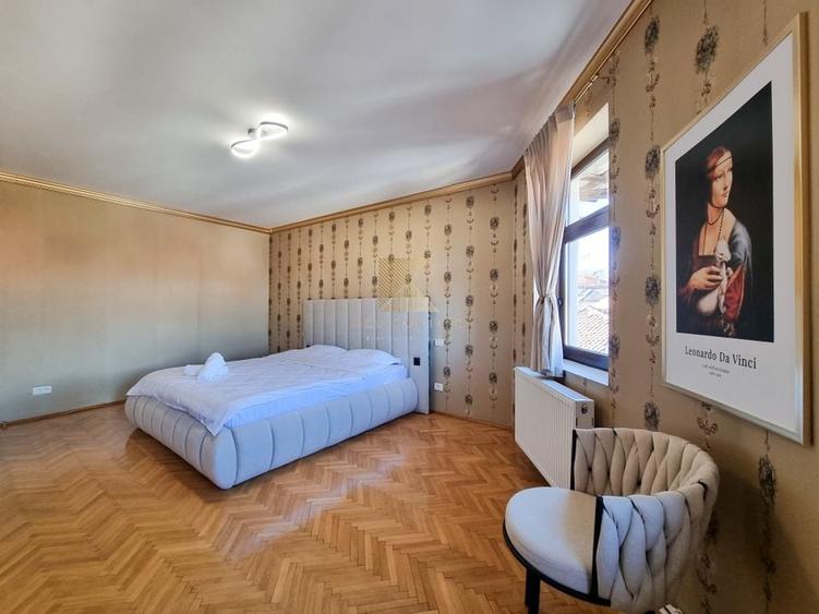 Apartament cu 3 camere decomandat, mobilat în Centrul Istoric