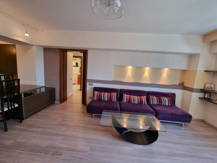 Apartament cu 2 camere decomandat, mobilat în 9 Mai
