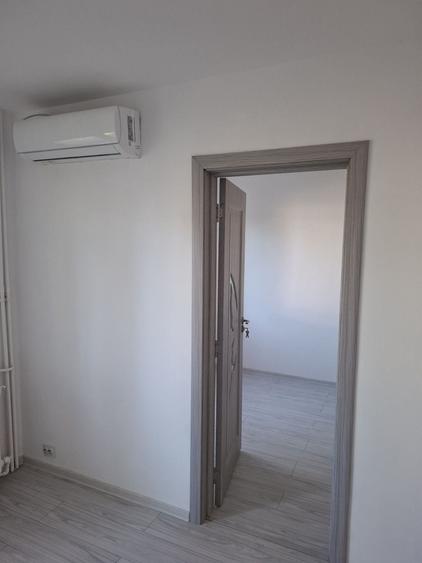 Vand apartament 3 camere -Tomis Nord aleea Umbrei - 6