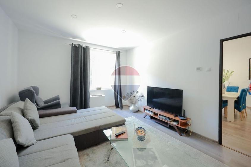 Vânzare apartament 4 camere, acces auto - parcare, Central - Cuza Vodă - 11