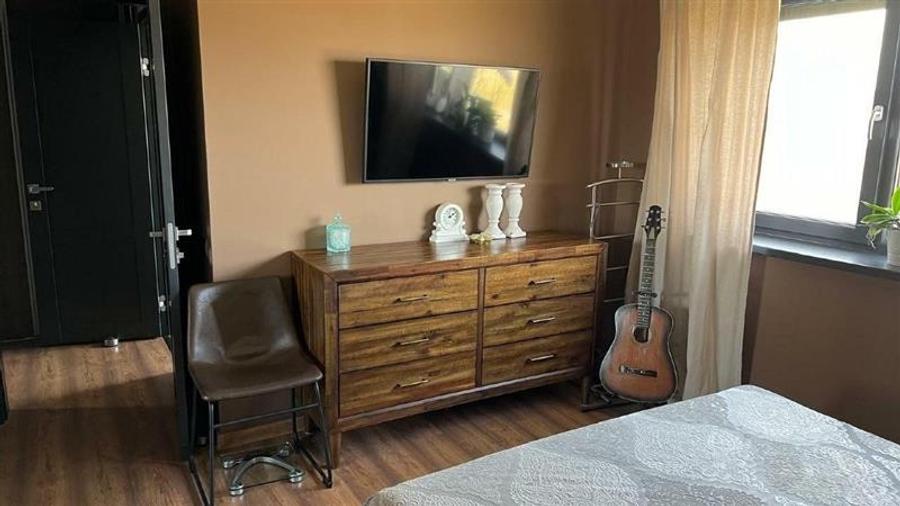 Duplex cu 4 camere cu Canalizare în Cristian