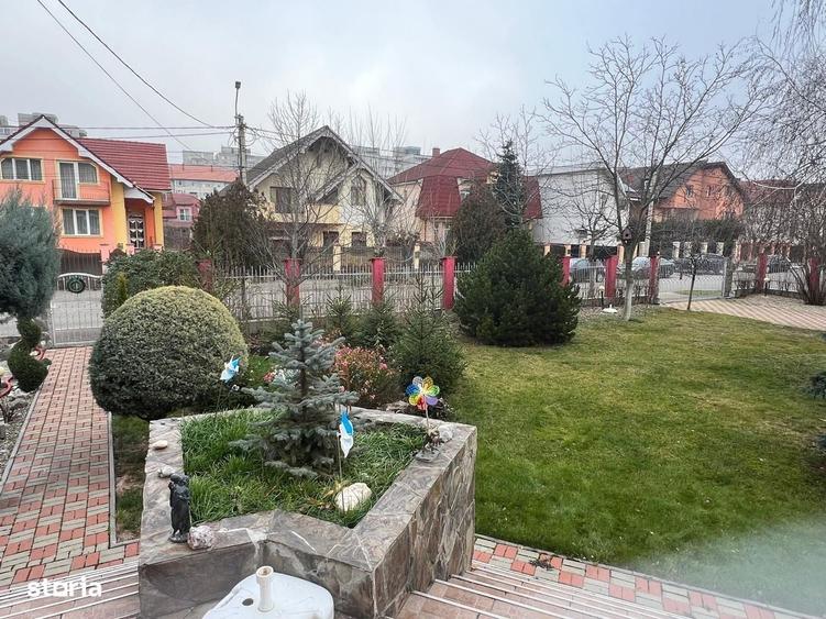 Casă cu 4 camere cu Teren 1000 Mp în Nufărul