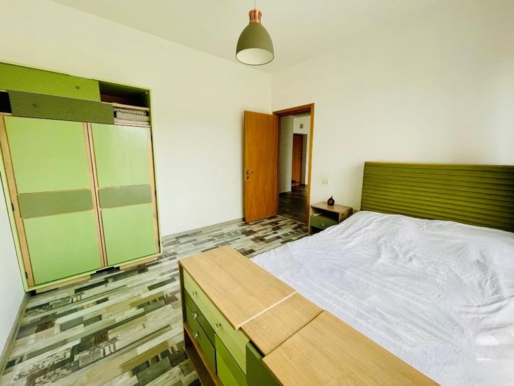 Apartament cu 3 camere decomandat, mobilat în Găvana Platou