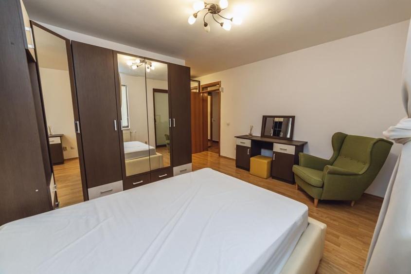 Apartament cu 3 camere decomandat, mobilat în Giulești