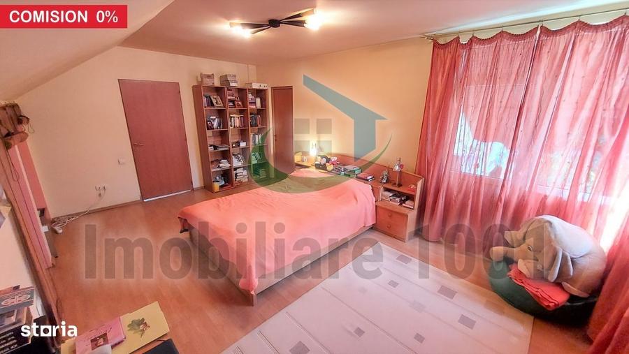 Casă cu 4 camere cu Teren 1855 Mp în Central