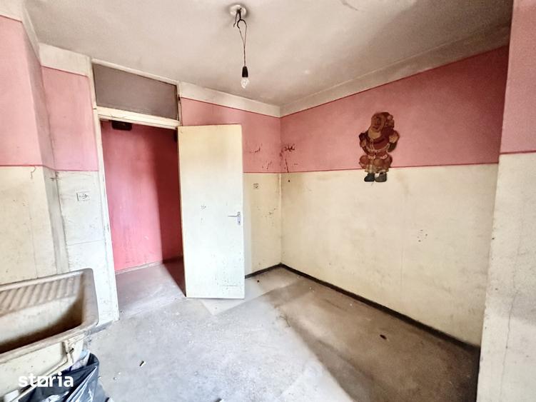 Apartament cu 3 camere decomandat în Soarelui