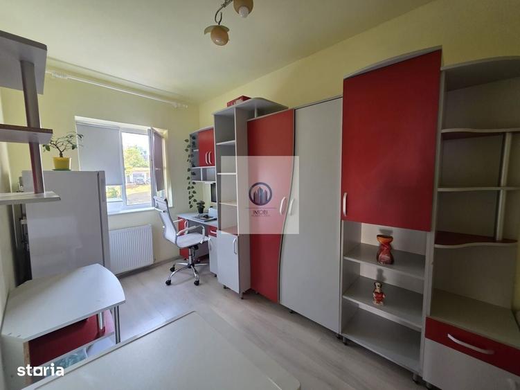 Apartament cu 3 camere decomandat în Deve