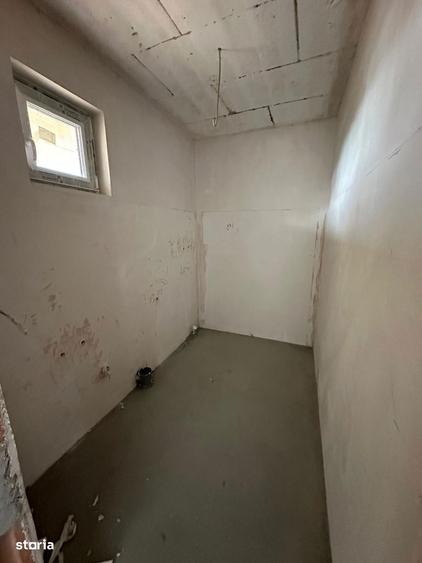 Casă cu 4 camere cu Teren 240 Mp în Clinceni