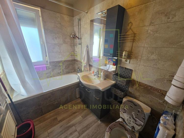 Apartament cu 2 camere semidecomandat, mobilat în Girocului