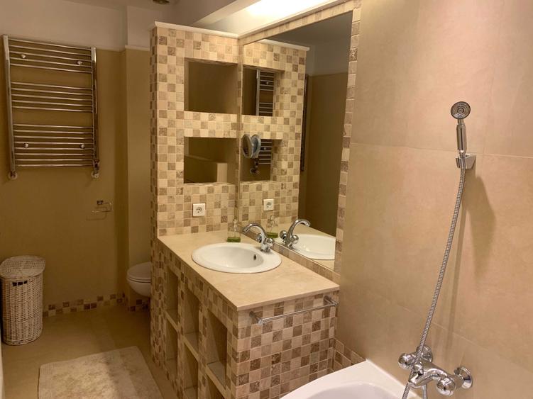 Apartament cu 2 camere decomandat în Exterior Vest
