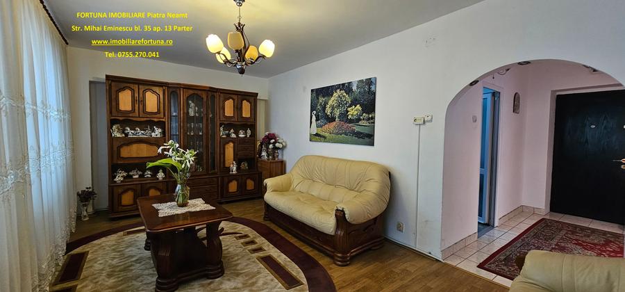 Apartament cu 3 camere decomandat în Calea Romanului