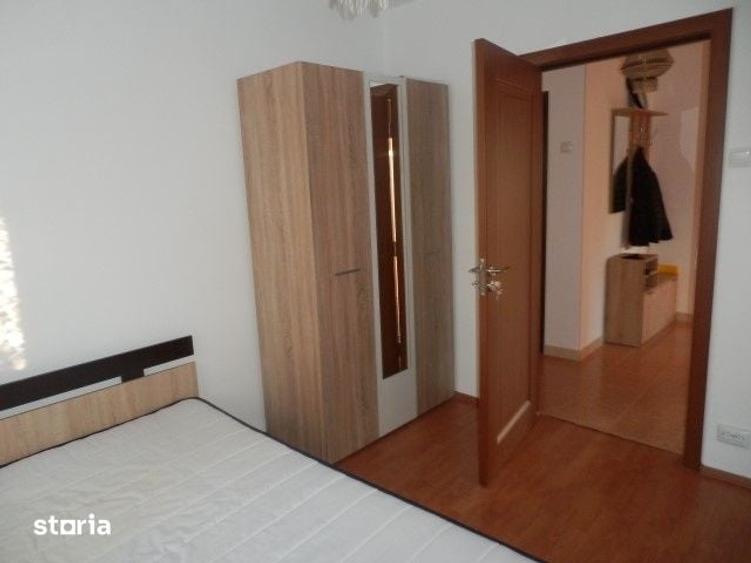 Apartament cu 3 camere decomandat în Aviației