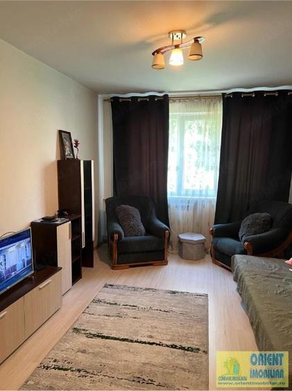 Apartament cu 2 camere semidecomandat în Gara