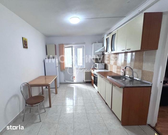 Apartament cu 2 camere decomandat în Tolstoi