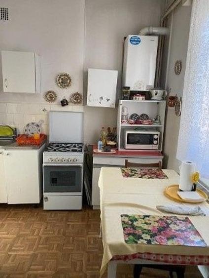 Apartament cu 3 camere semidecomandat, mobilat în Grivița