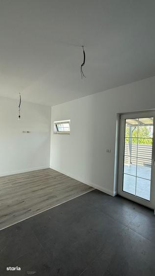 Casă cu 3 camere în Lilieci
