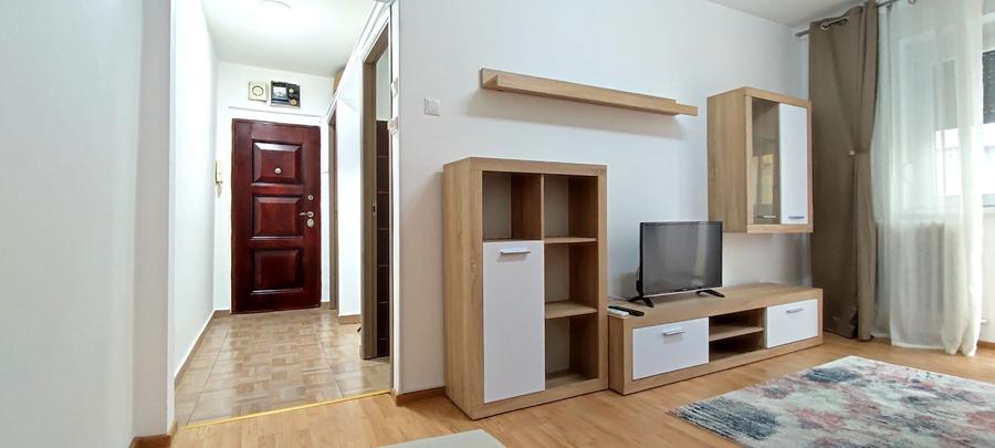Apartament cu 2 camere semidecomandat, mobilat în Spitalul Județean