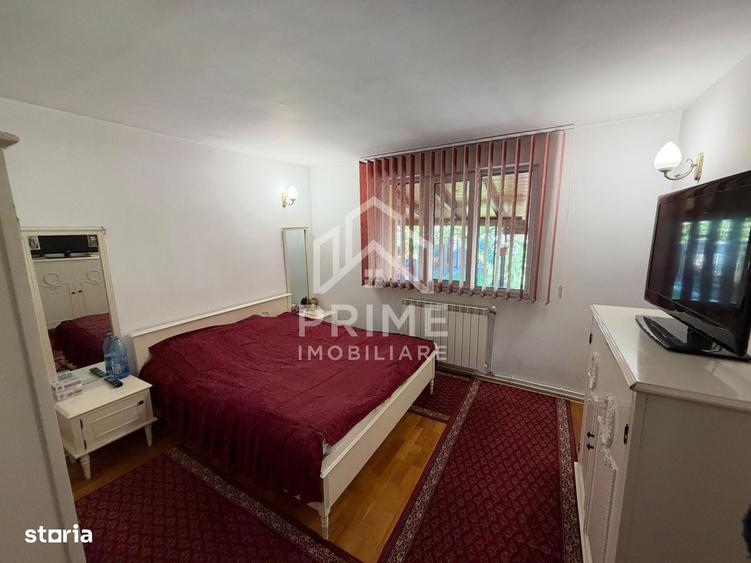 Casă cu 4 camere decomandat în Teiu