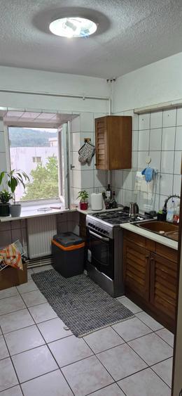 Apartament cu 3 camere decomandat în Nicolina